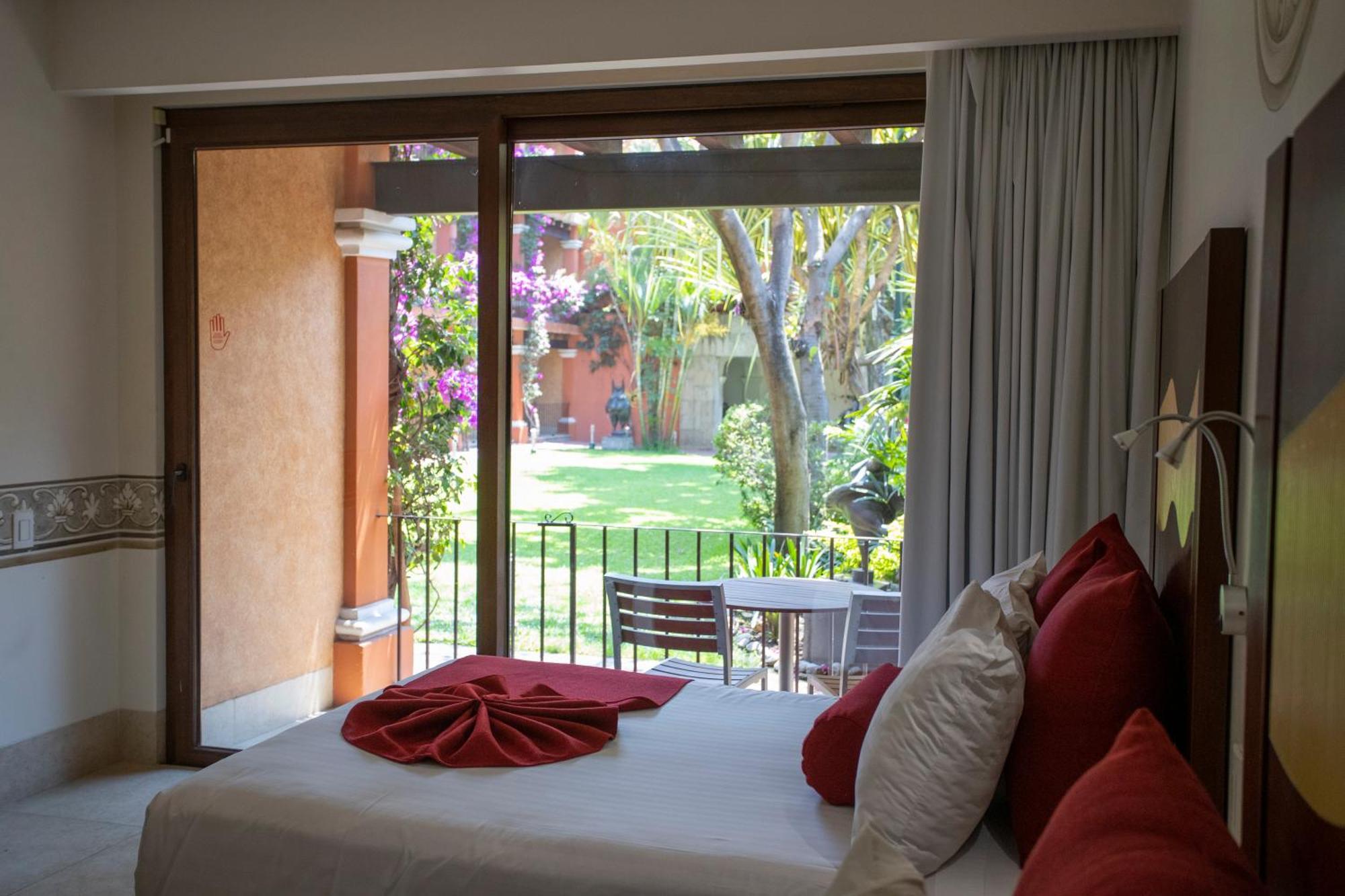 Hosteria Las Quintas Hotel Restaurante Bar Cuernavaca Kültér fotó A room at the hotel